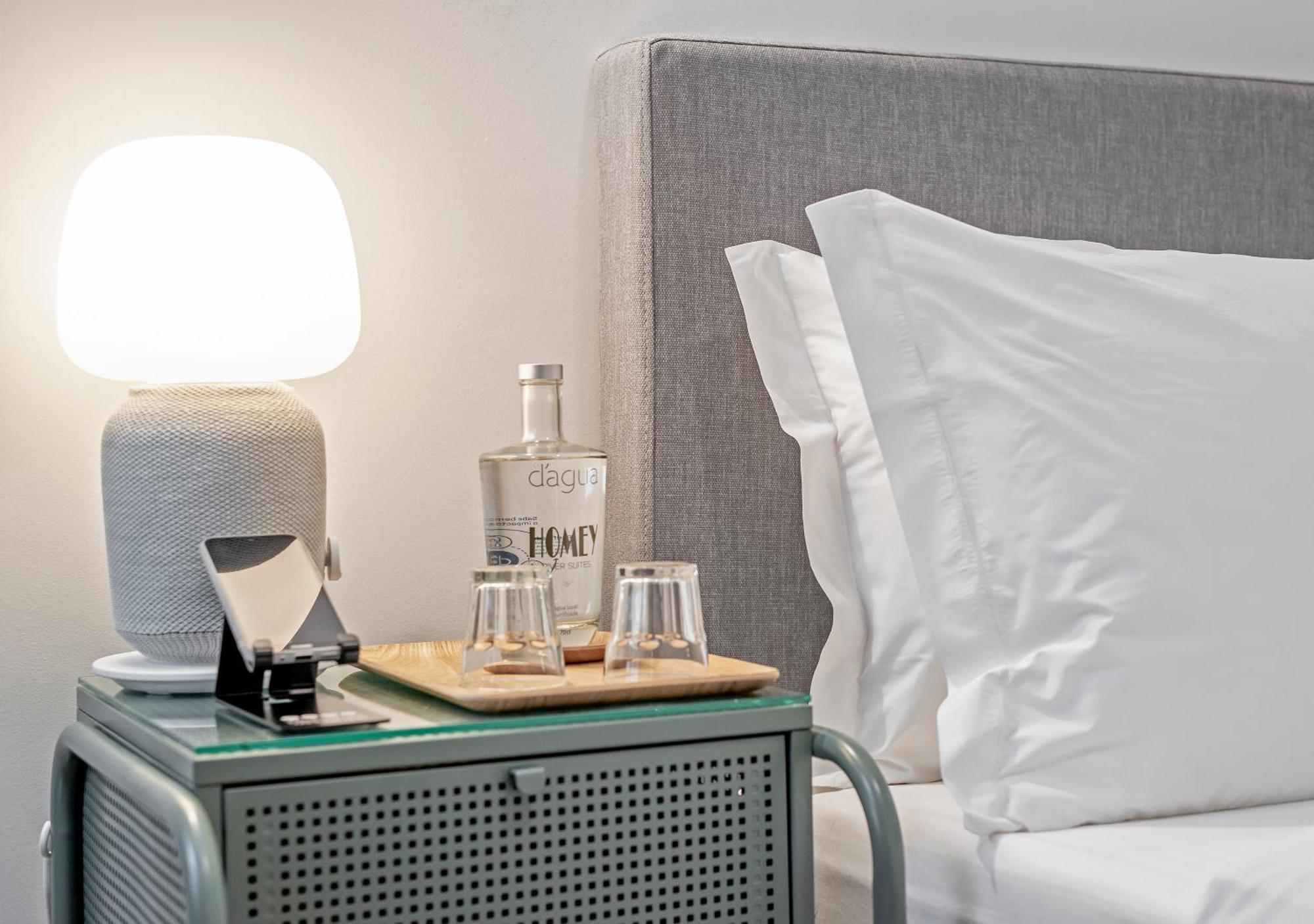 Oporto Street Fonte Taurina - Riverfront Suites (Adults Only) Room photo
